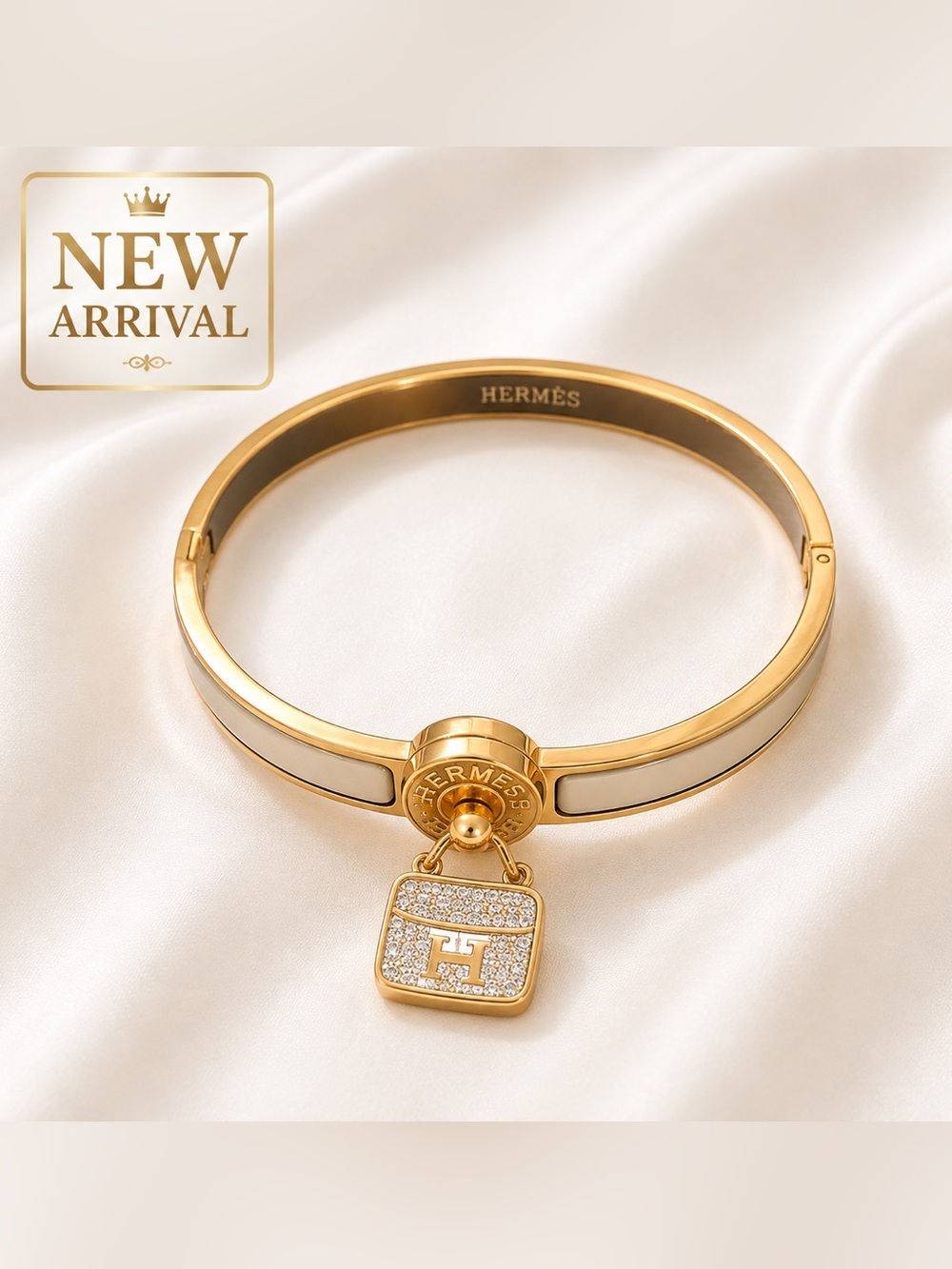 ✨ Women’s Gold-Tone Enamel Bangle Bracelet with Crystal Charm ✨
